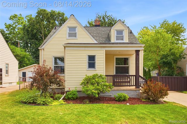 2060 Royal Avenue, Berkley, MI 48072