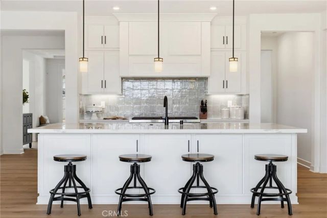 16519 Ginger Creek Drive, Riverside, CA 92504