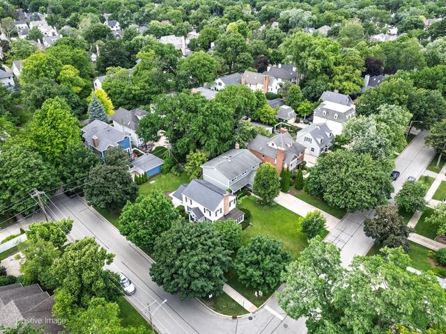 541 E Hickory Street, Hinsdale, IL 60521