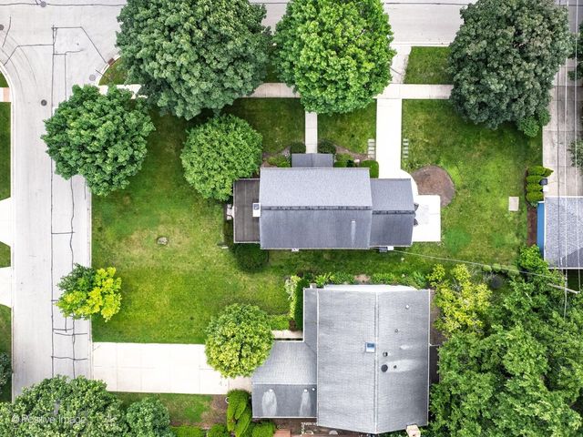541 E Hickory Street, Hinsdale, IL 60521