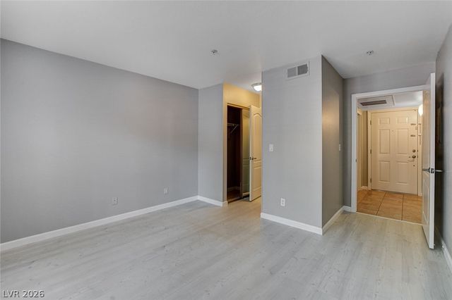 2110 Sealion Drive 104, Las Vegas, NV 89128
