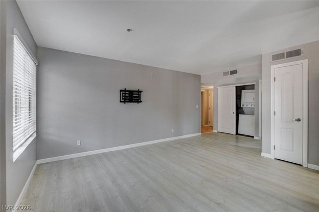 2110 Sealion Drive 104, Las Vegas, NV 89128