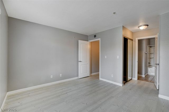 2110 Sealion Drive 104, Las Vegas, NV 89128