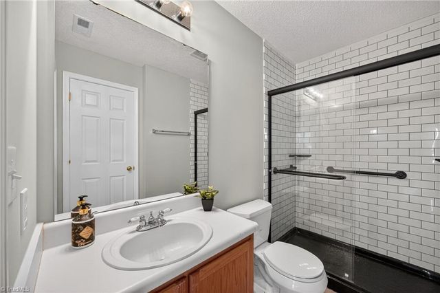 301 Chesapeake Lane, Archdale, NC 27263