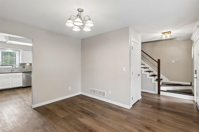 206 NW Ridgeline Drive, Ankeny, IA 50023