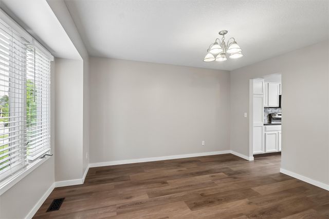 206 NW Ridgeline Drive, Ankeny, IA 50023