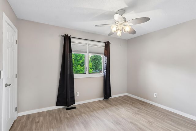 206 NW Ridgeline Drive, Ankeny, IA 50023