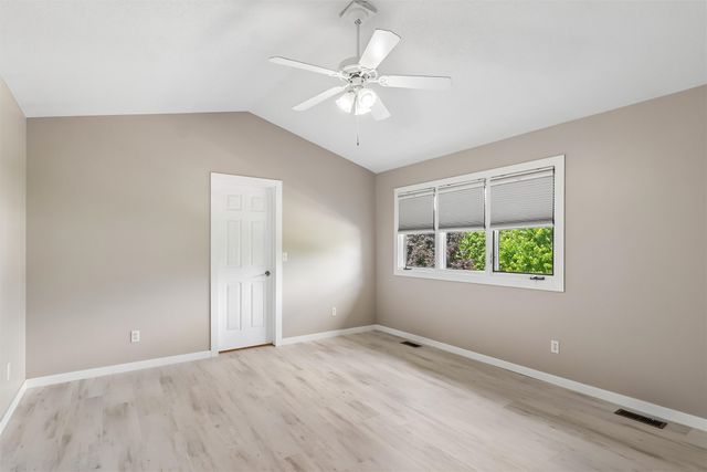 206 NW Ridgeline Drive, Ankeny, IA 50023