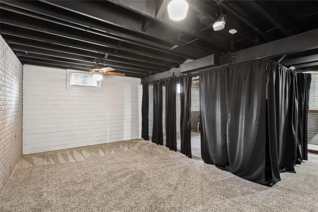 206 NW Ridgeline Drive, Ankeny, IA 50023
