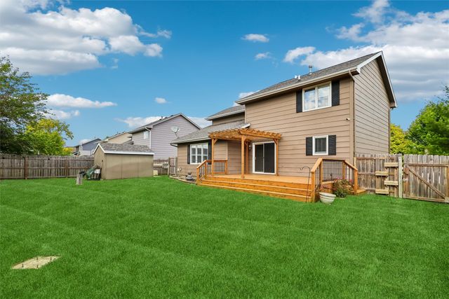 206 NW Ridgeline Drive, Ankeny, IA 50023