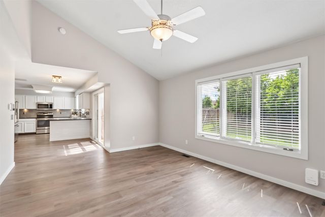 206 NW Ridgeline Drive, Ankeny, IA 50023