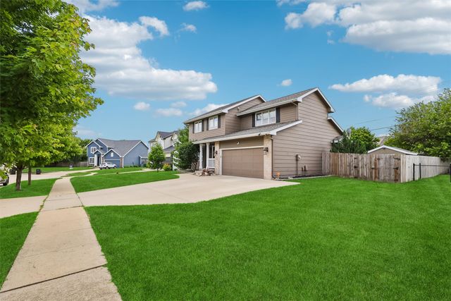 206 NW Ridgeline Drive, Ankeny, IA 50023