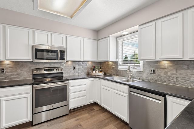 206 NW Ridgeline Drive, Ankeny, IA 50023