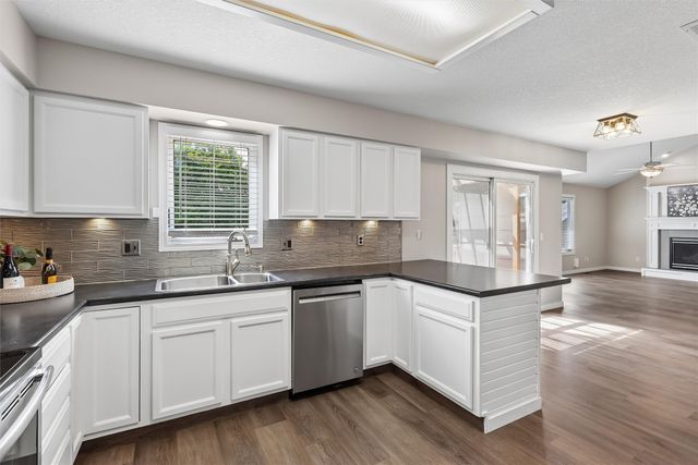 206 NW Ridgeline Drive, Ankeny, IA 50023
