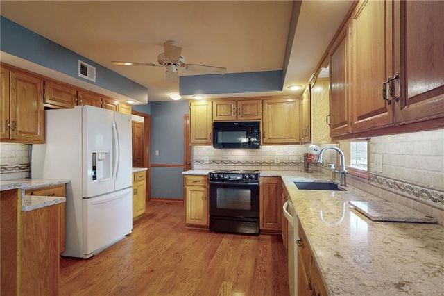 105 Toucan Street, Raymore, MO 64083