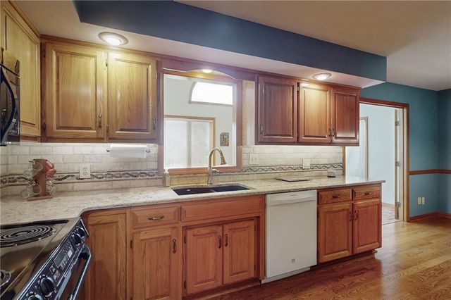 105 Toucan Street, Raymore, MO 64083