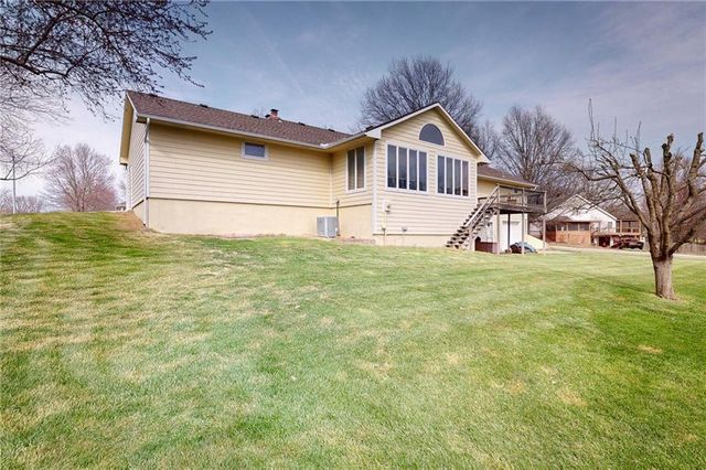 105 Toucan Street, Raymore, MO 64083