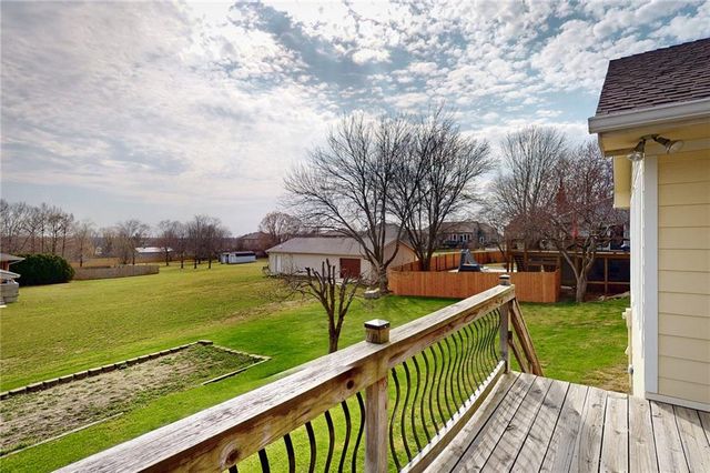 105 Toucan Street, Raymore, MO 64083