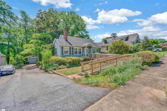 114 E Augusta Place, Greenville, SC 29605