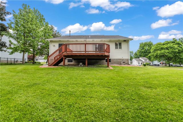 31 Cheshire Lane, Gates, NY 14624