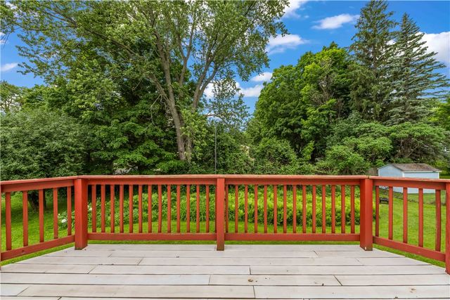 31 Cheshire Lane, Gates, NY 14624