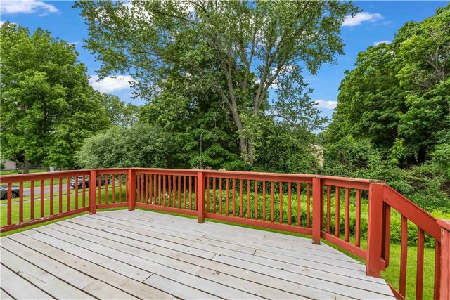 31 Cheshire Lane, Gates, NY 14624