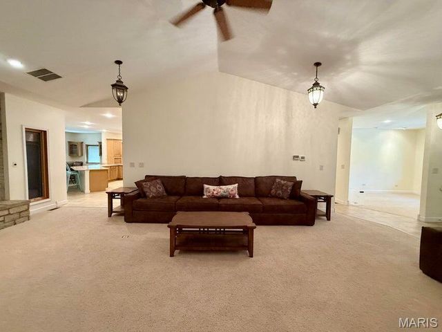 20404 Alpine Trail, Raymondville, MO 65555