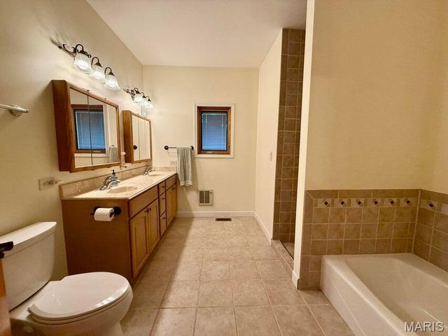 20404 Alpine Trail, Raymondville, MO 65555