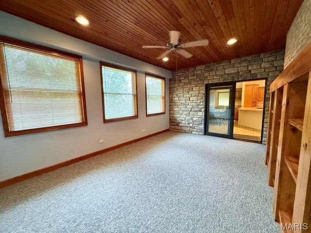 20404 Alpine Trail, Raymondville, MO 65555