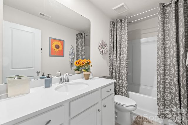 15308 Lake Ridge Road, Charlotte, NC 28278
