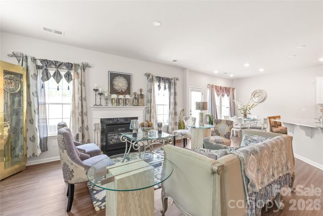 15308 Lake Ridge Road, Charlotte, NC 28278