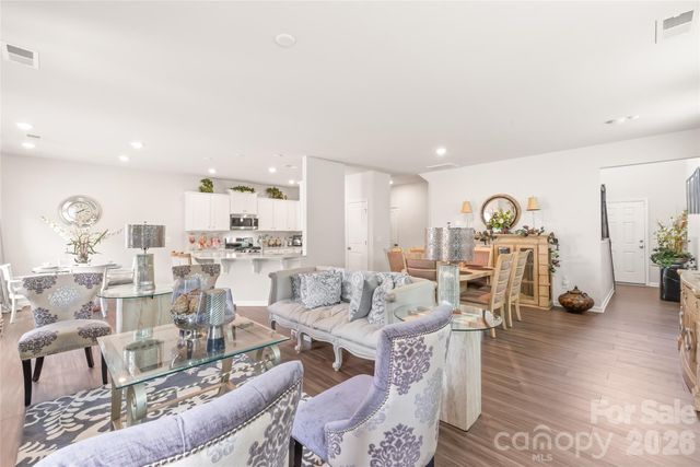 15308 Lake Ridge Road, Charlotte, NC 28278