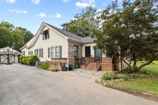 157 Park Avenue, Trion, GA 30753