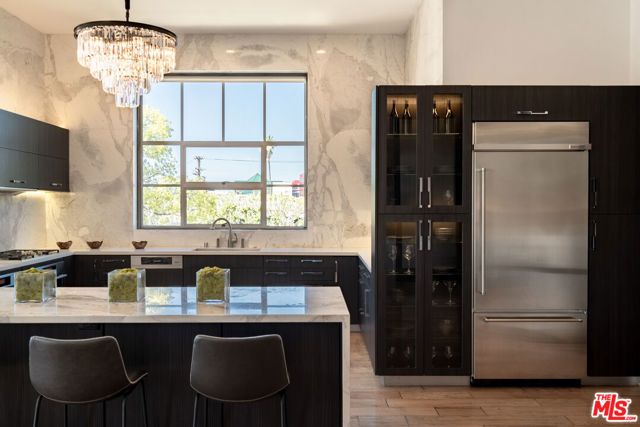 710 N Orlando Avenue 201, West Hollywood, CA 90069