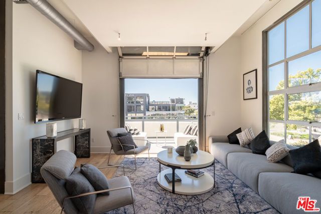 710 N Orlando Avenue 201, West Hollywood, CA 90069