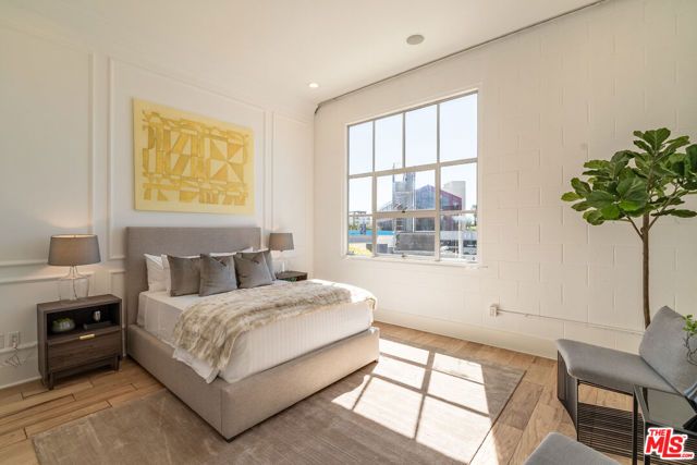 710 N Orlando Avenue 201, West Hollywood, CA 90069