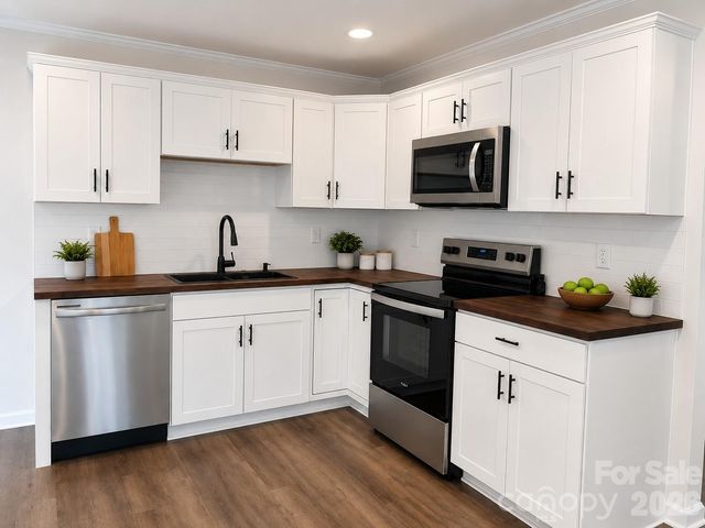 803 Dogwood Drive, Dallas, NC 28034