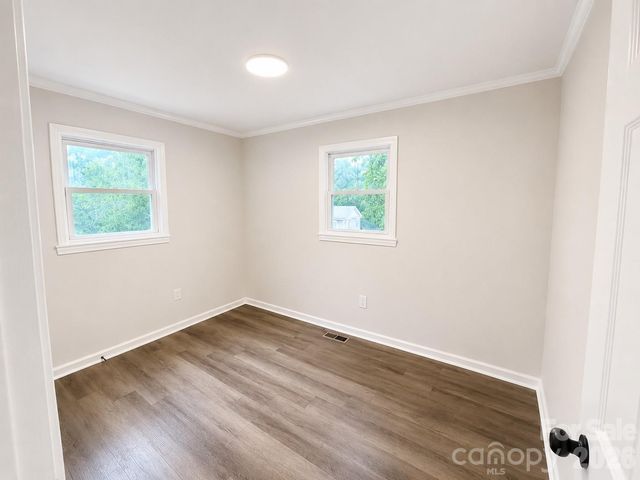 803 Dogwood Drive, Dallas, NC 28034