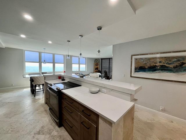 5440 N Ocean Drive 1107, Singer Island, FL 33404