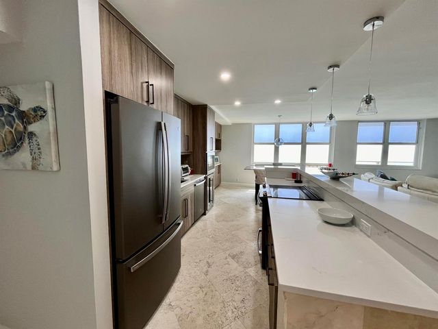 5440 N Ocean Drive 1107, Singer Island, FL 33404