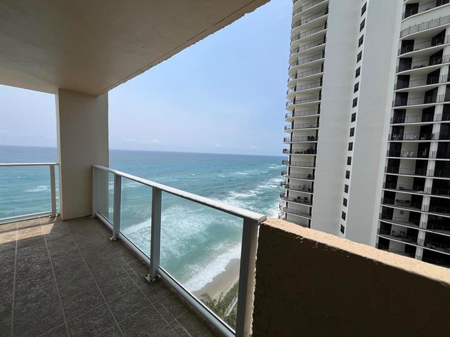 5440 N Ocean Drive 1107, Singer Island, FL 33404