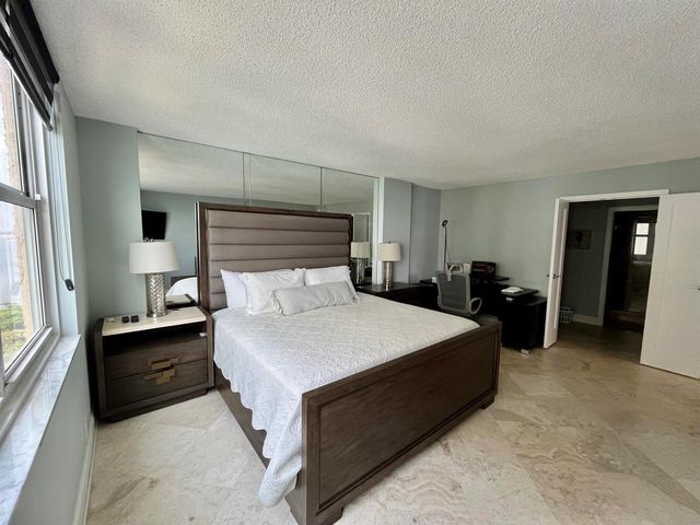 5440 N Ocean Drive 1107, Singer Island, FL 33404