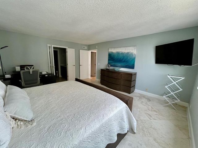 5440 N Ocean Drive 1107, Singer Island, FL 33404