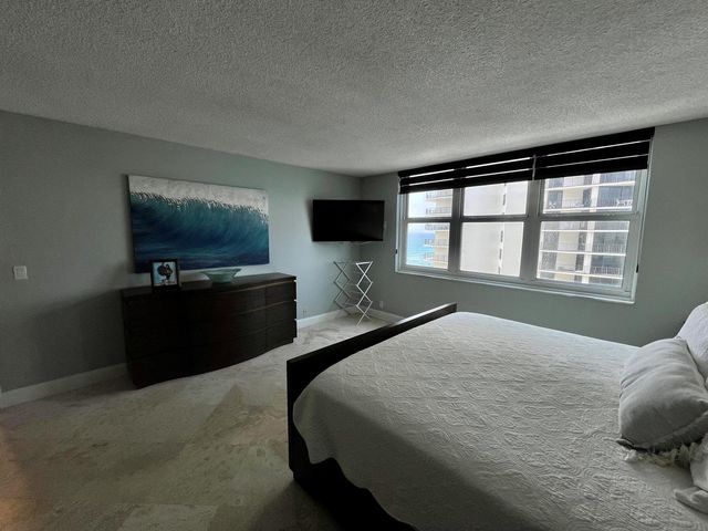5440 N Ocean Drive 1107, Singer Island, FL 33404