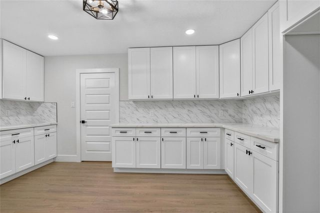 903 Rosewood Drive, Baytown, TX 77520