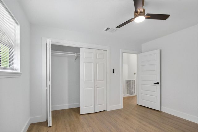 903 Rosewood Drive, Baytown, TX 77520