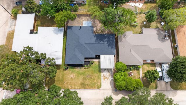 903 Rosewood Drive, Baytown, TX 77520