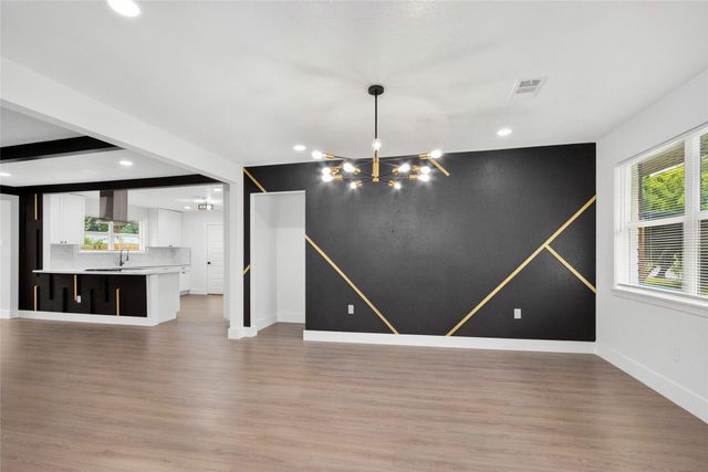 903 Rosewood Drive, Baytown, TX 77520