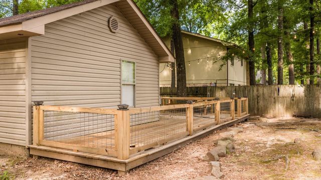 38 White Oak Dr, Conway, AR 72034