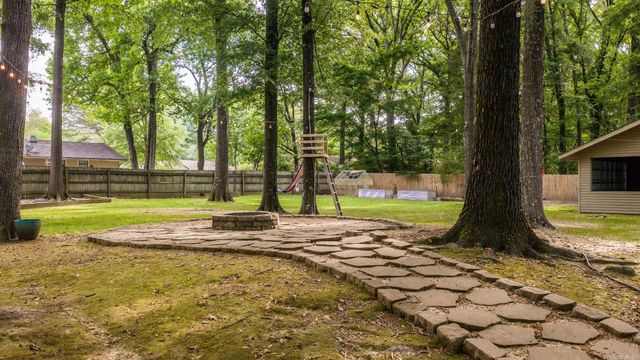 38 White Oak Dr, Conway, AR 72034